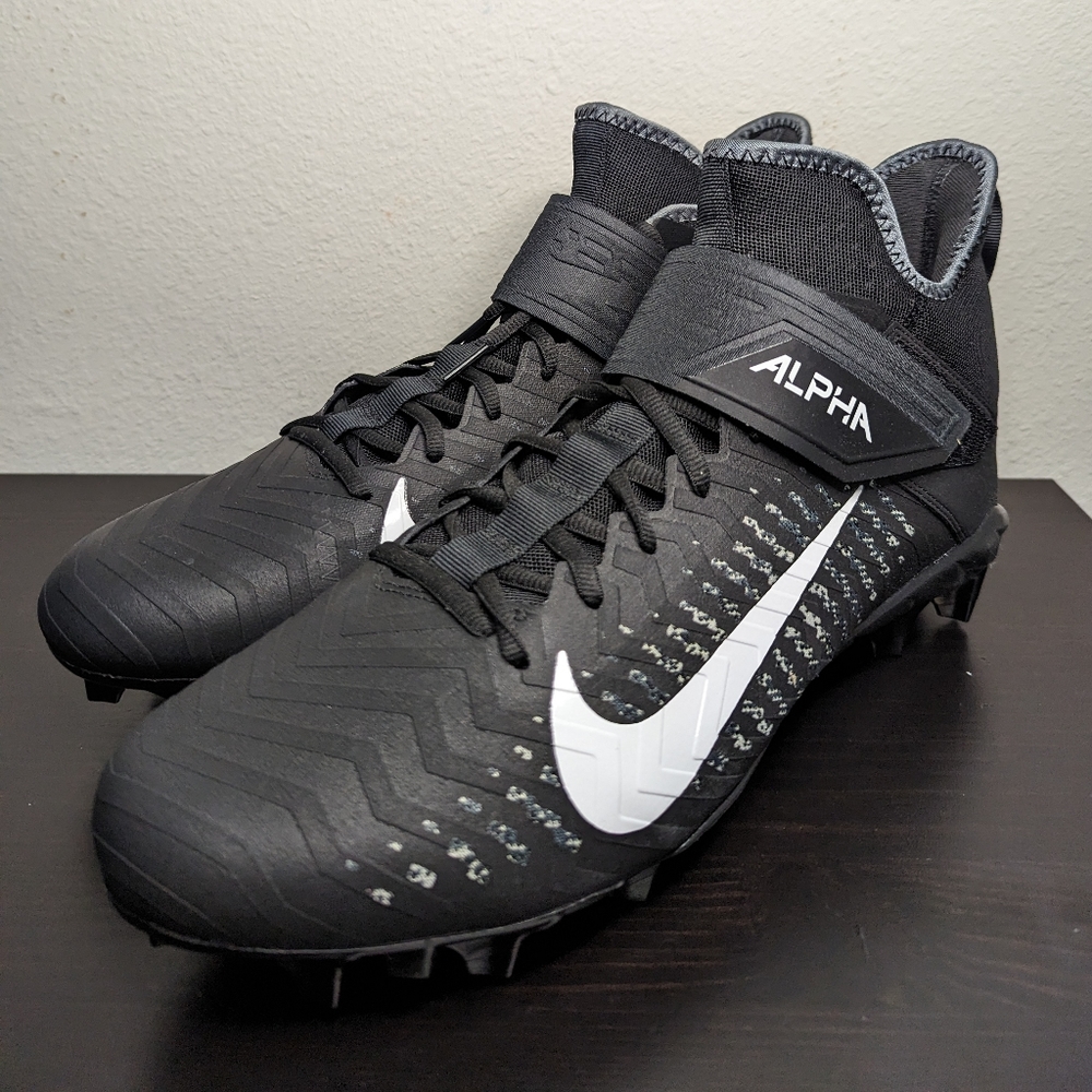 Nike Alpha Menace Pro 2 Mid Football Lineman Cleats Men's 10.5 Wide BV3951-001